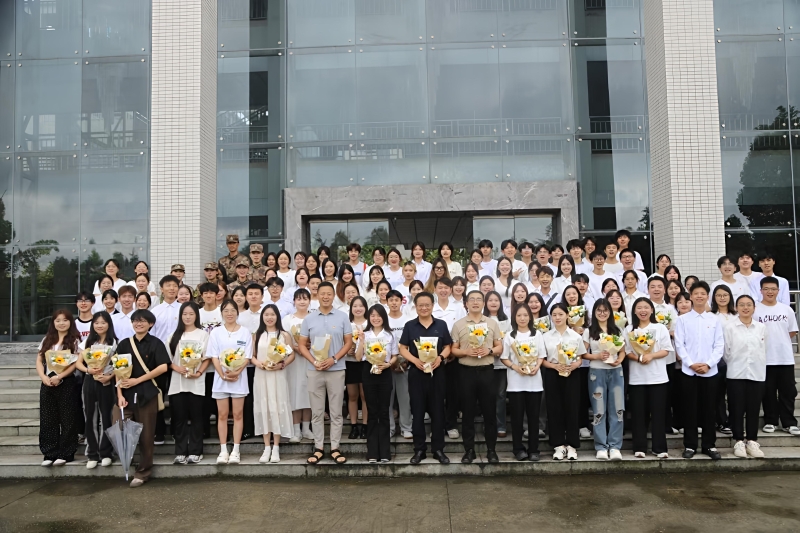 团干部见面会.jpg